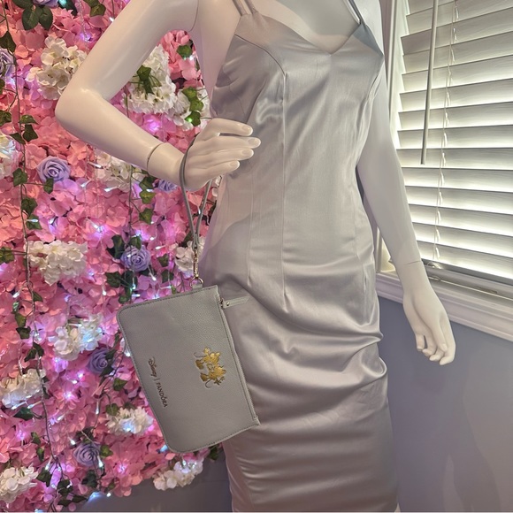 Disney X Pandora NWOT Mickey Minnie Mouse Gray Grey Pouch Clutch Wristlet - Picture 4 of 13